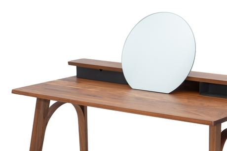 Rodam Arkus Dressing Table