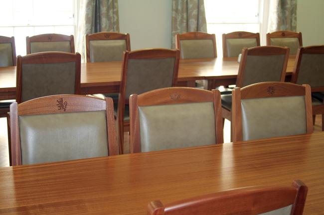 college dining room tables